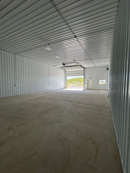 More Photos Of 700 Armstrong Dr, Fairmont Service For Sale