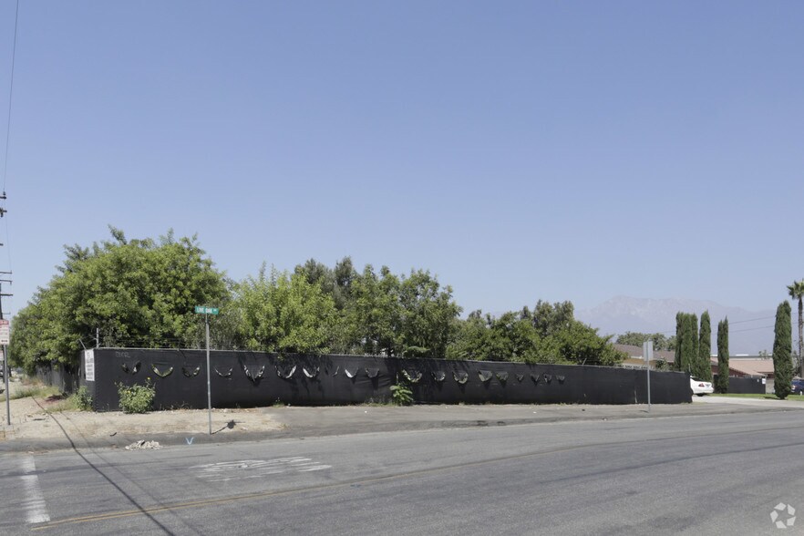 More Photos Of 8676 Live Oak Ave, Fontana Land For Lease