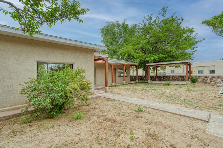 More Photos Of 720-724 School St, Espanola Apartments For Sale