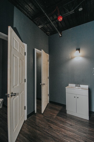 More Photos Of 4106 Houston Hwy, Victoria General Retail For Sale