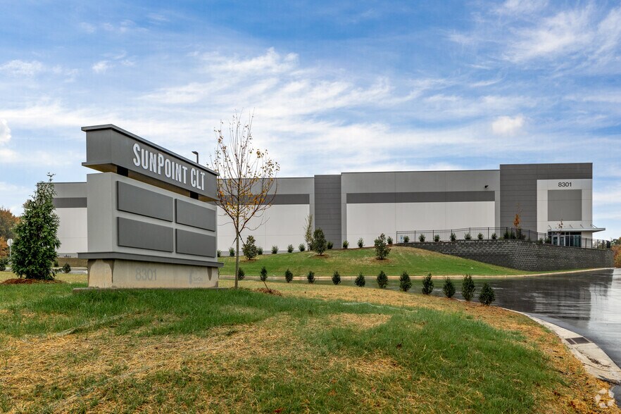 More Photos Of 8301 Old Dowd Rd, Charlotte Industrial For Lease