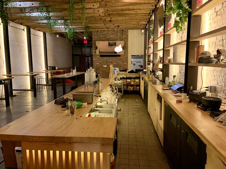 More Photos Of 15-19 Wyckoff Ave, Brooklyn Warehouse For Lease