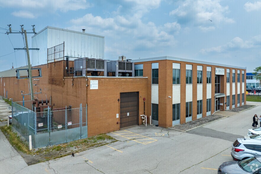 More Photos Of 260 Rexdale Blvd, Toronto Manufacturing For Sale