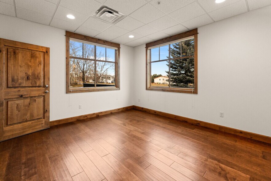 More Photos Of 1940 W Dickerson St, Bozeman Office For Sale
