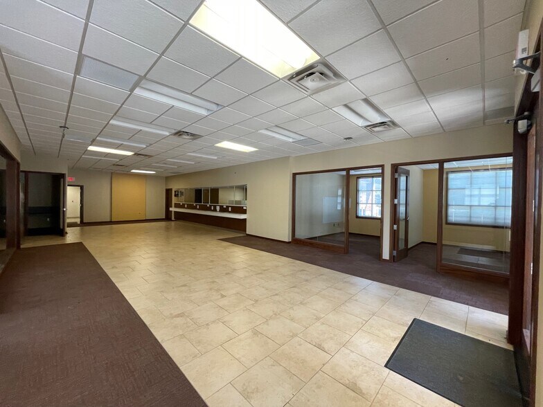 More Photos Of 15030 Idlewild Rd, Stallings Bank For Lease