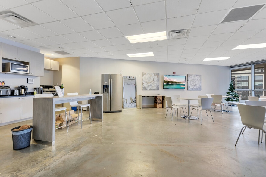 More Photos Of 121-189 S Orange Ave, Orlando Office Residential For Sale