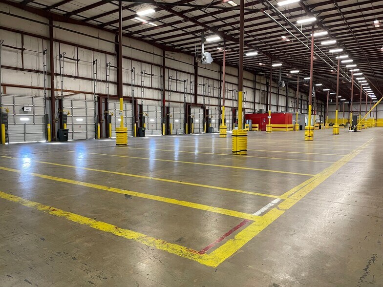 More Photos Of 195 Industrial Blvd, Madison Distribution For Lease