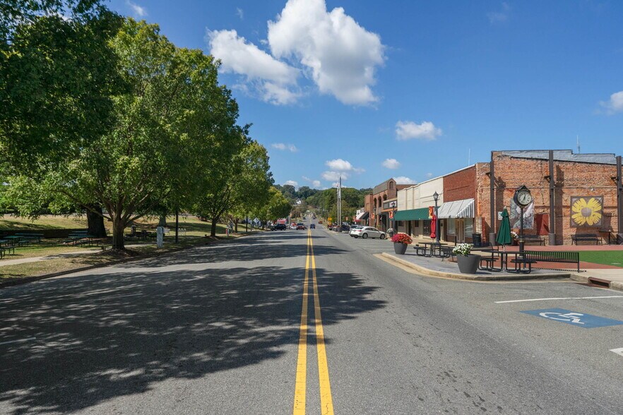More Photos Of 108 W Virginia Ave, Bessemer City Coworking Space