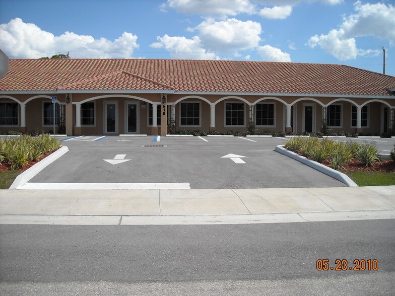 More Photos Of 618 SW 3rd St, Cape Coral Office For Lease