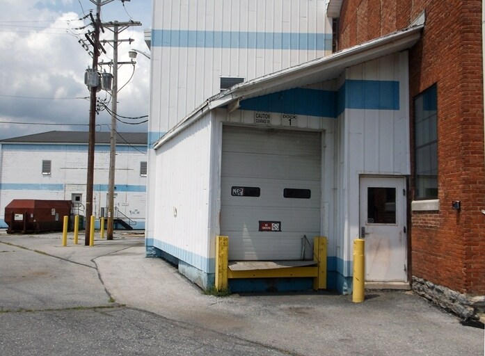 More Photos Of 1349 Cumberland St, Lebanon Manufacturing For Lease