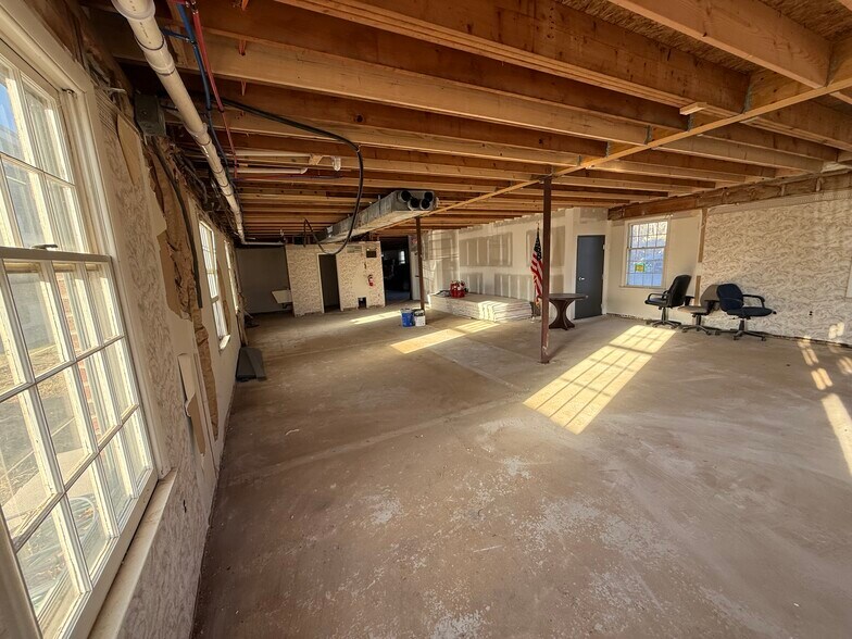 More Photos Of 510 S Burnt Mill Rd, Voorhees Office For Lease