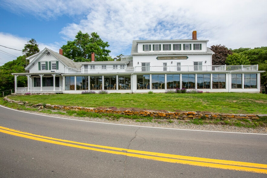 More Photos Of 146 State Route 32, New Harbor Hotel For Sale