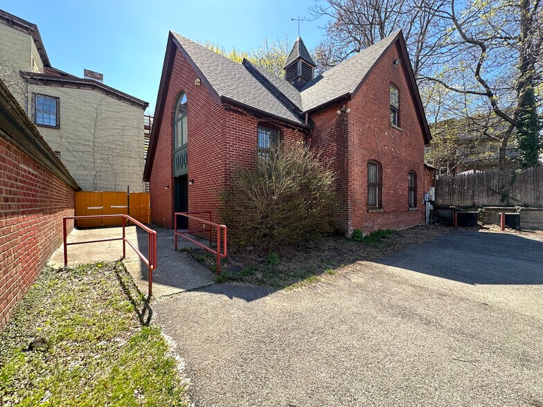 More Photos Of , Newburgh Office For Sale