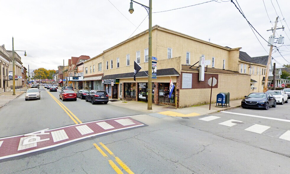 Primary Photo Of 115 W Lackawanna Ave, Olyphant Storefront Retail Residential For Lease