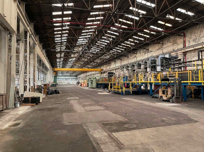 More Photos Of 2601 S Verity Pky, Middletown Warehouse For Lease