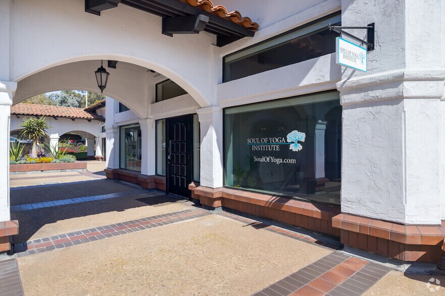 More Photos Of 162 S Rancho Santa Fe Rd, Encinitas Storefront Retail Office For Lease