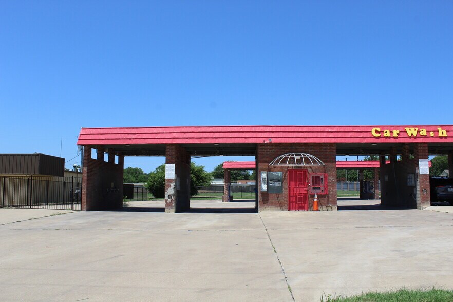More Photos Of 2115 Dairy Rd, Garland Carwash For Sale
