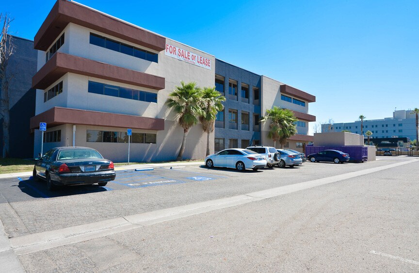 More Photos Of 3550 Q St, Bakersfield Medical For Lease