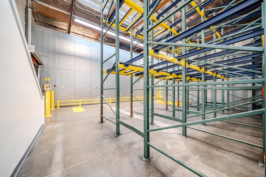 More Photos Of 4565 Firestone Blvd, South Gate Unknown For Lease