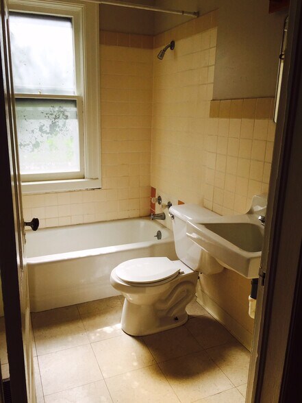 More Photos Of 340 Elmwood, Buffalo Apartments For Sale