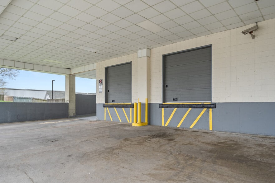 More Photos Of 200 Connecticut Ave, Norwalk Office For Lease