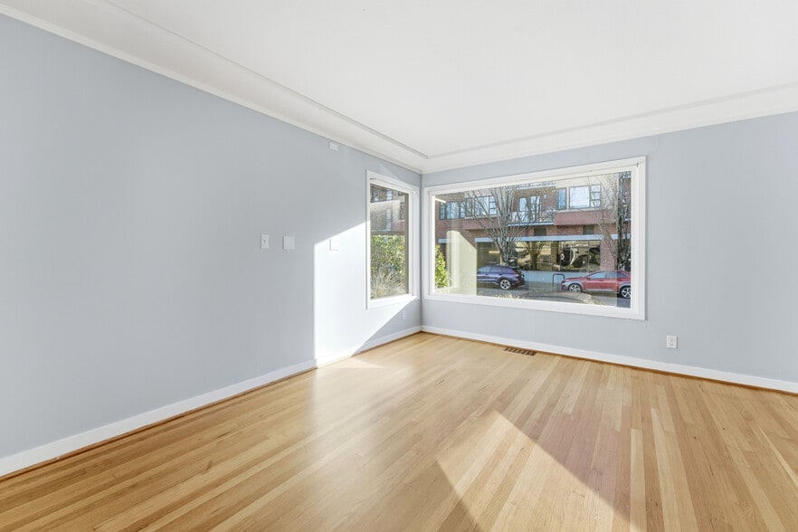 More Photos Of 1607-1611 NE 16th Ave, Portland Office For Lease