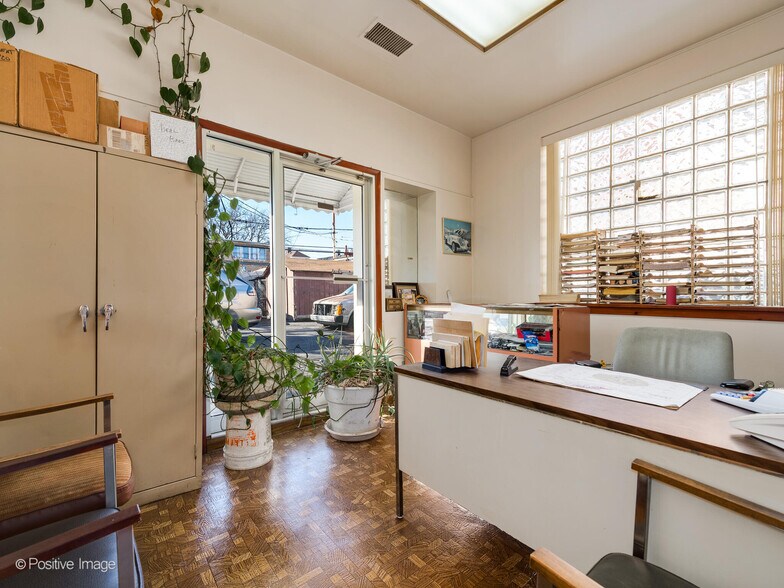 More Photos Of 2200 N Cicero Ave, Chicago Auto Dealership For Sale