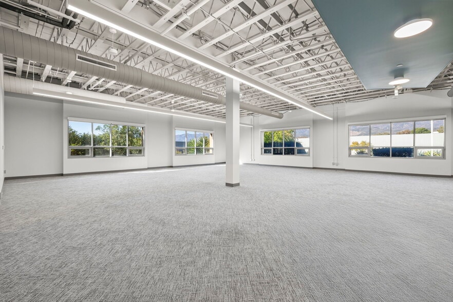 More Photos Of 6398 Cindy Ln, Carpinteria Office For Sale