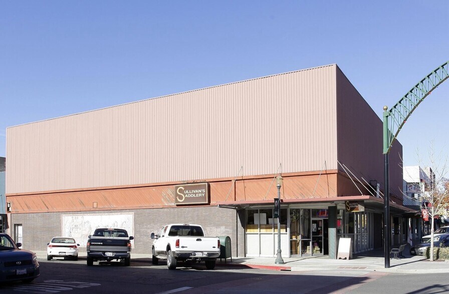 More Photos Of 400-406 D St, Marysville Storefront For Lease