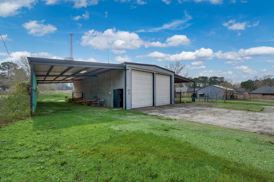 More Photos Of 10203-10263 County Road 135, Flint Service For Lease