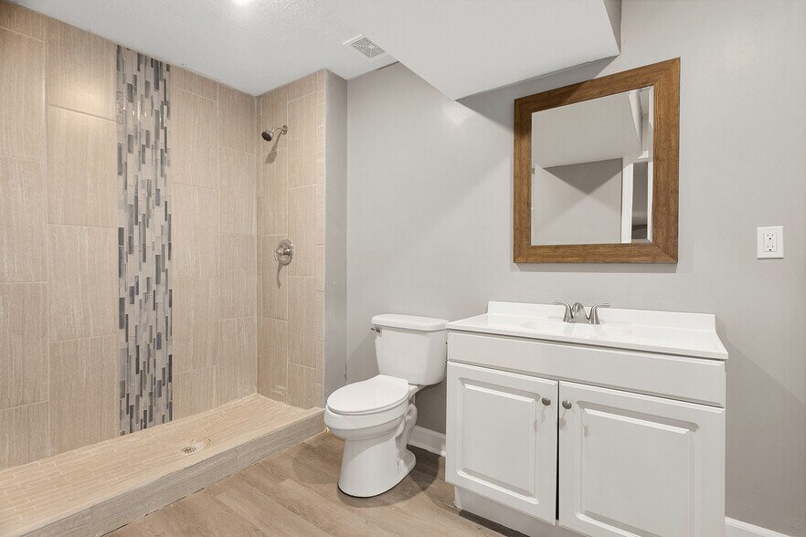 More Photos Of 601 Hillcrest St, Pleasant Hill Apartments For Sale