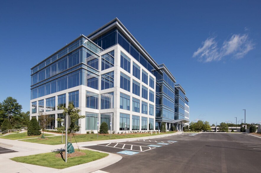 More Photos Of 2000 CentreGreen Way, Cary Unknown For Lease