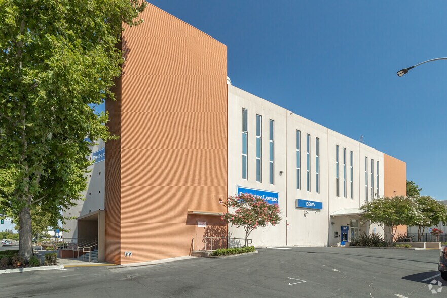 More Photos Of 2277 Watt Ave, Sacramento Office For Lease