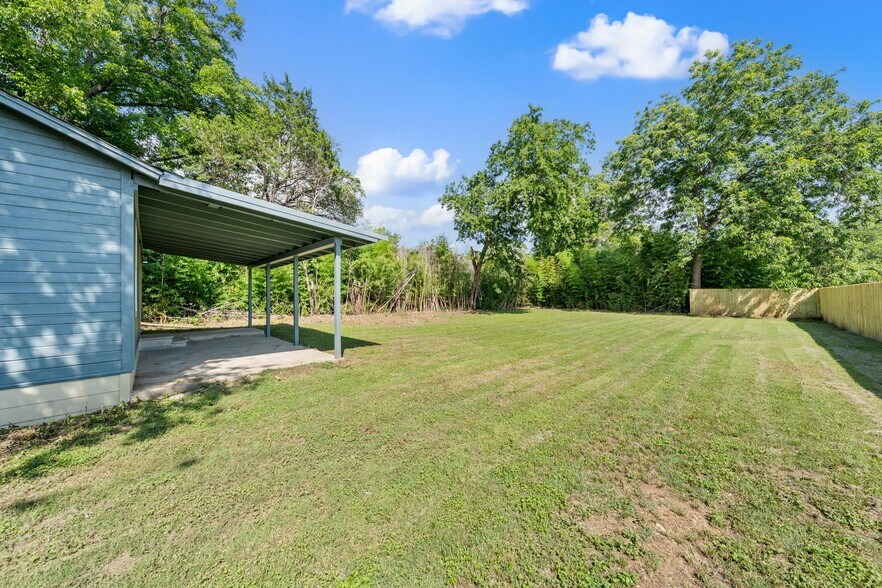 More Photos Of 103 E Stegall Rd, Robinson Specialty For Sale