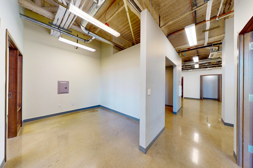 More Photos Of 1801 Bay NW dr, Olympia Office For Sale