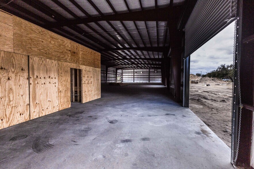 More Photos Of 3023 E C 48, Center Hill Warehouse For Sale
