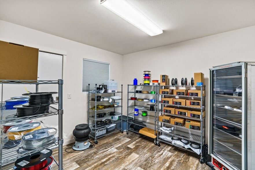 More Photos Of 93303 Prairie Rd, Junction City Industrial For Sale