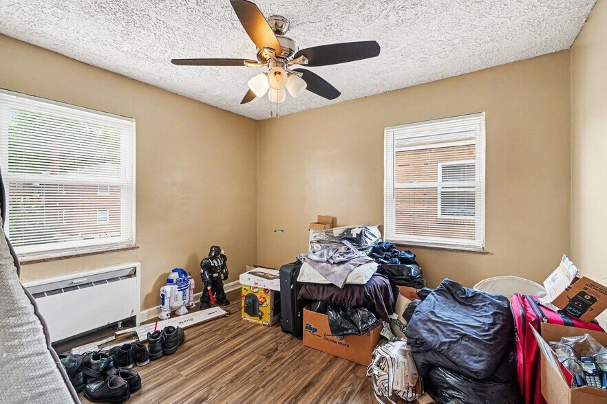 More Photos Of 2370 Losantiville Ave, Cincinnati Multifamily For Sale