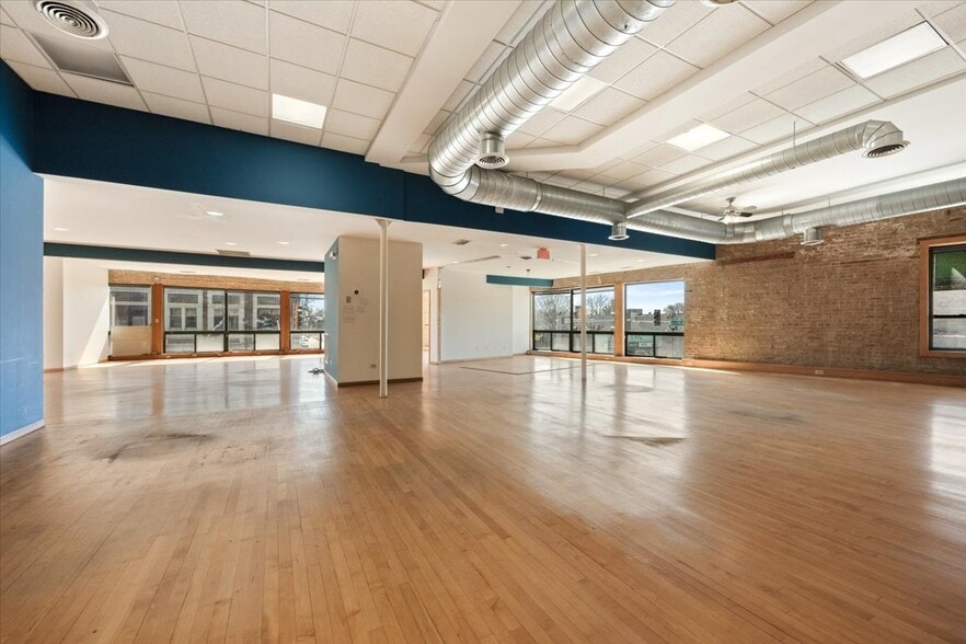 More Photos Of 7321 Madison St, Forest Park Restaurant For Sale