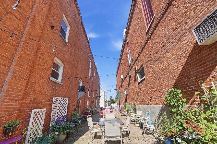 More Photos Of 209 N Main St, Delphos Restaurant For Sale