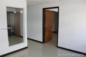 More Photos Of 8370 W Flagler St, Miami Medical For Lease
