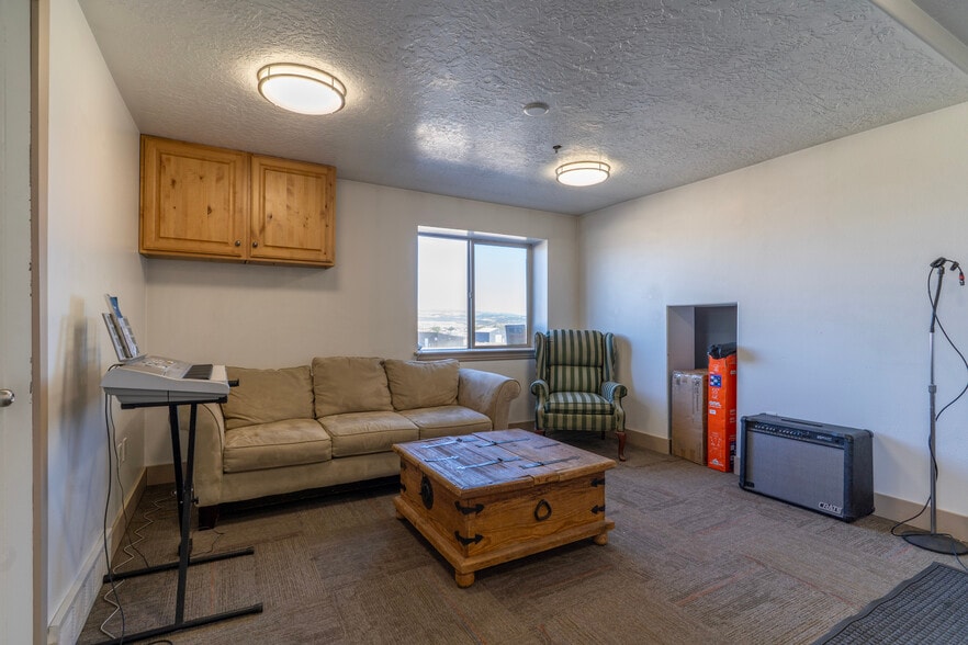 More Photos Of 1375 Blackhawk Blvd, Mount Pleasant Manufacturing For Sale