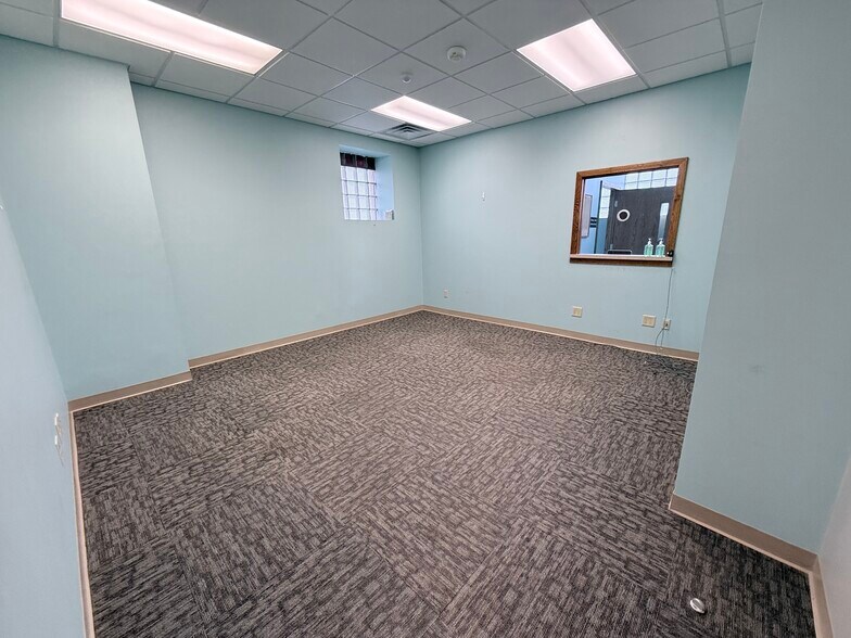 More Photos Of 429 13th St, Franklin Storefront Retail Office For Sale