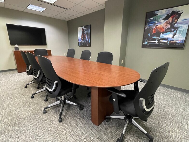 More Photos Of 7310 Turfway Rd, Florence Coworking Space