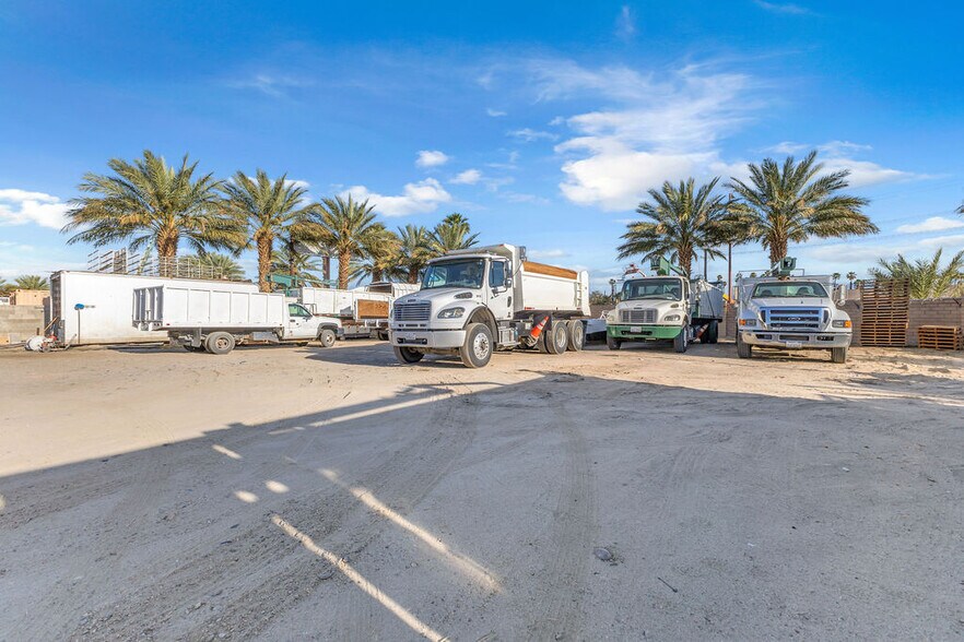 More Photos Of 81500 Industrial Pl, Indio Warehouse For Sale