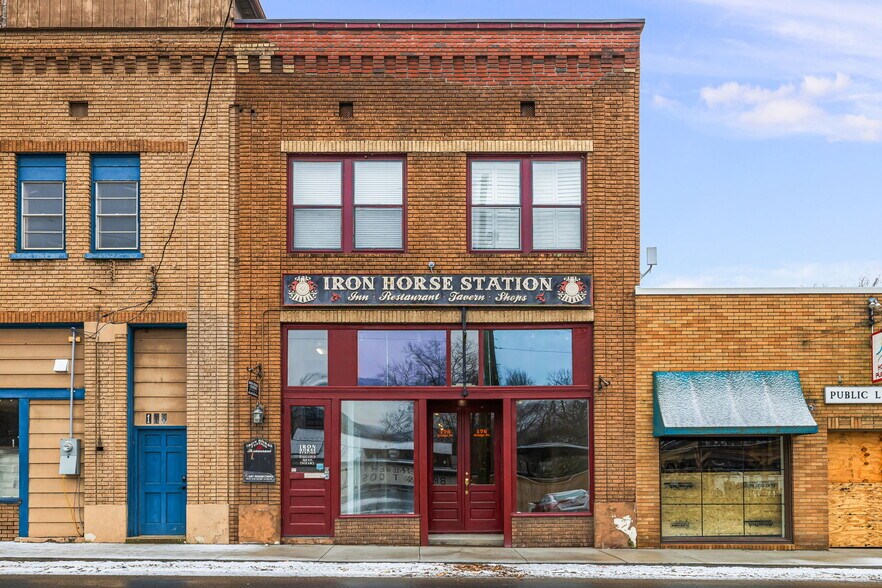 Primary Photo Of 24 #3 South Andrews Ave, Hot Springs Office For Sale