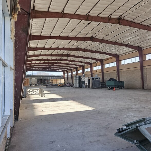 More Photos Of 350 Center St, Grayslake Warehouse For Sale