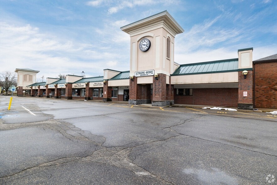 8 Somersworth Plz  