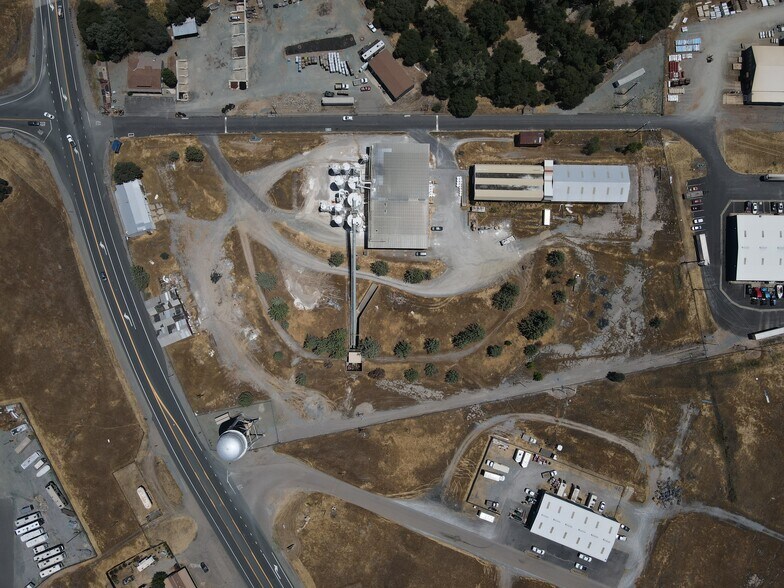 More Photos Of 3466 Toyon Cir, Valley Springs Warehouse For Sale