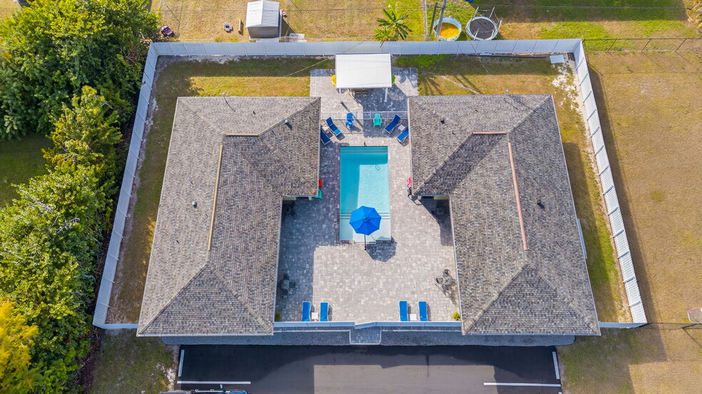 More Photos Of 624 SE 46th St, Cape Coral Apartments For Sale